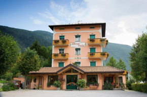 Отель Albergo Italia, Молвено